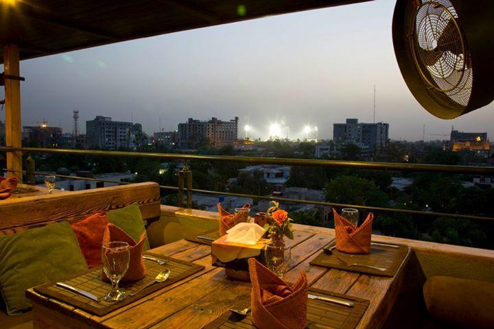 Maisonette Hotel & Apartments Lahore Exterior foto